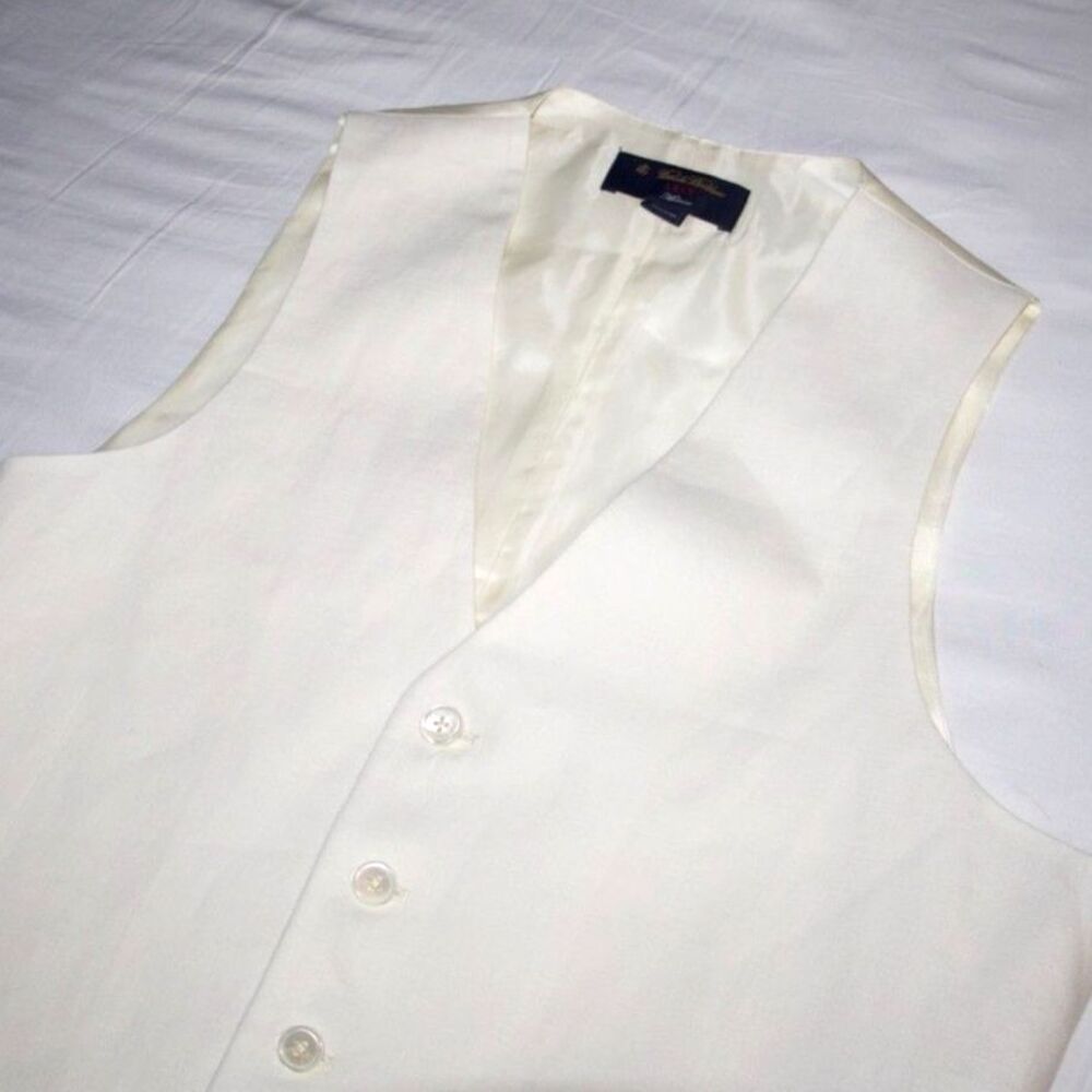 Brooks Brothers Men's Ivory Milano Silk Forma Tuxedo Vest 38R